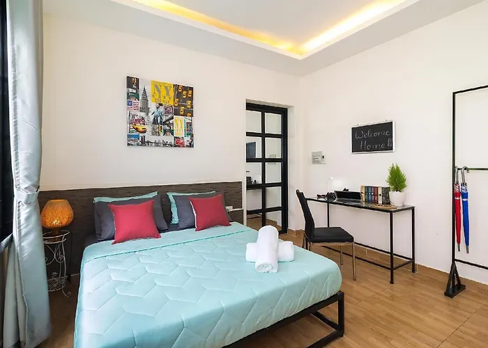 The Roundabout Hideout 1 Zaragoza